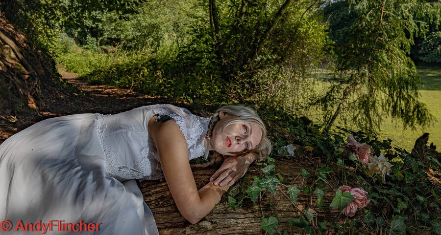 photographer Flincher cosplay modelling photo with @Vampire_princess