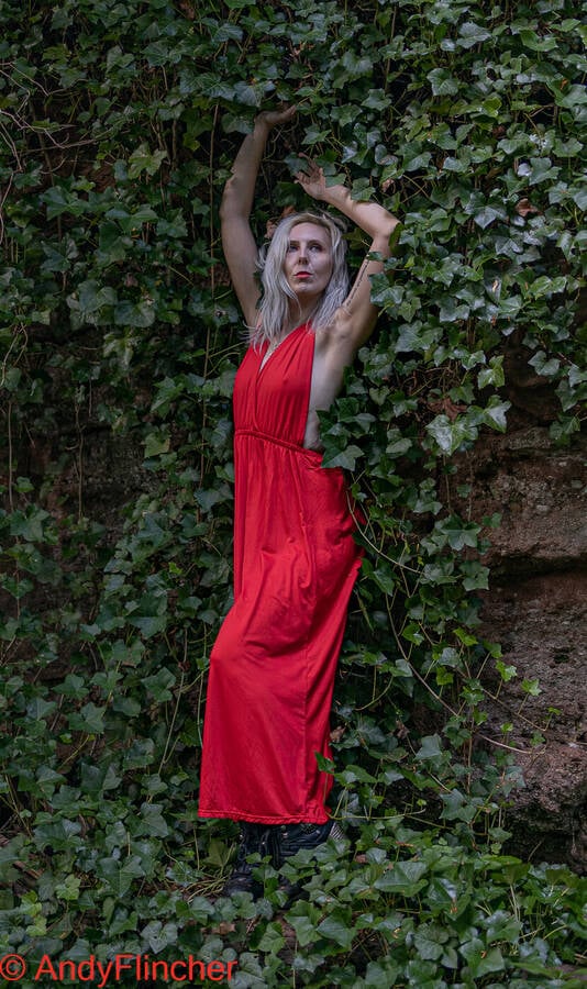 photographer Flincher cosplay modelling photo with @Vampire_princess