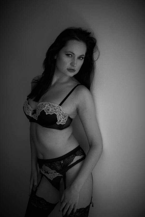 photographer johnf boudoir modelling photo taken at Sheffield with @Bonnie_Bellotti