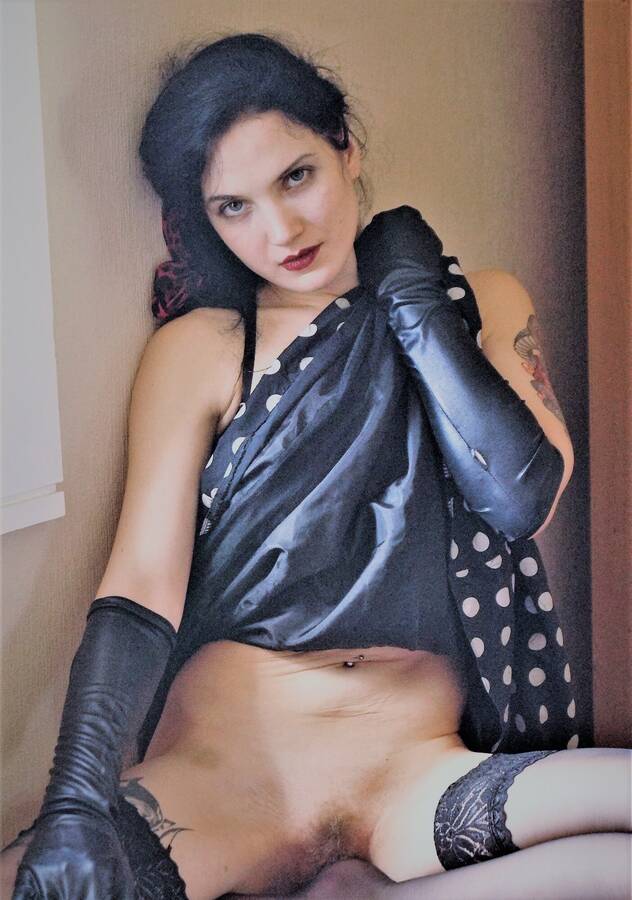 photographer Hickers erotic modelling photo
