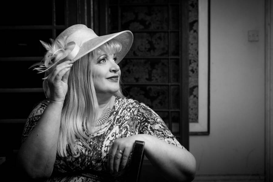 model Susie S model vintage modelling photo taken by Chris Martin