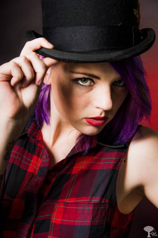 studio Oak Photo fashion modelling photo taken at Oak Photo with Sam Wilson taken by Oak Photo