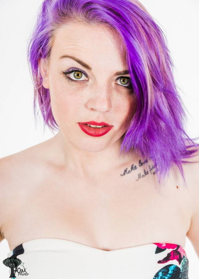 studio Oak Photo fashion modelling photo taken at Oak Photo with Sam Wilson taken by Oak Photo