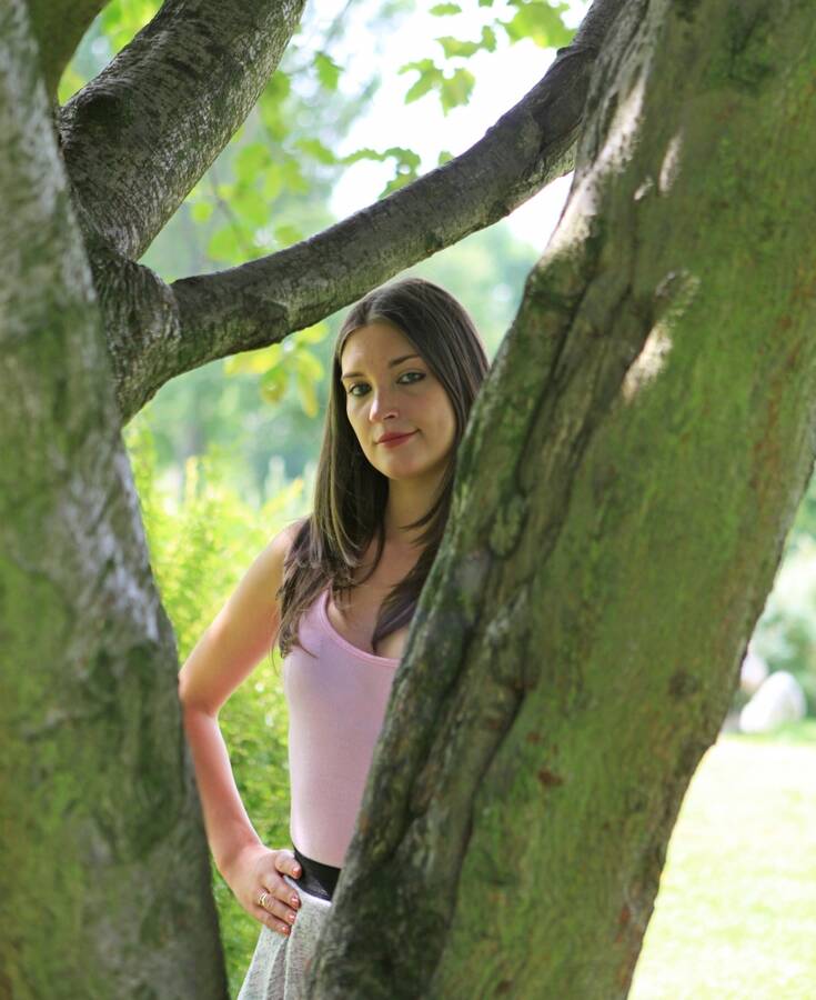photographer Jimbob glamour modelling photo taken at Bowring Park wild flower garden with @Charlie2013. peeping out.