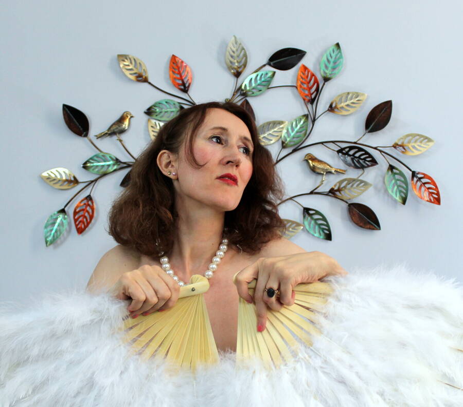 photographer wigglybeezersforeverandeverarts erotic modelling photo