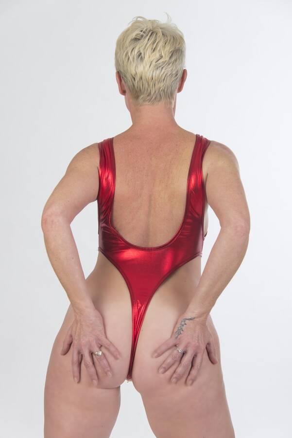 model Kylie Britain swimwear modelling photo taken at @Spitfire+Studio taken by DavidM220