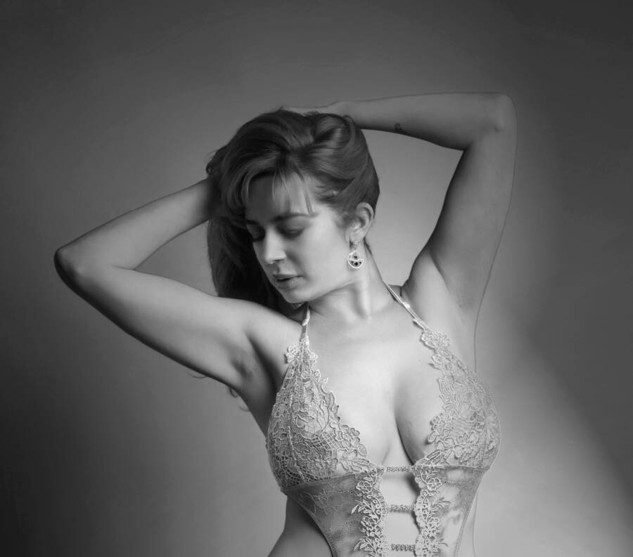 photographer DaveJonesPhotography lingerie modelling photo
