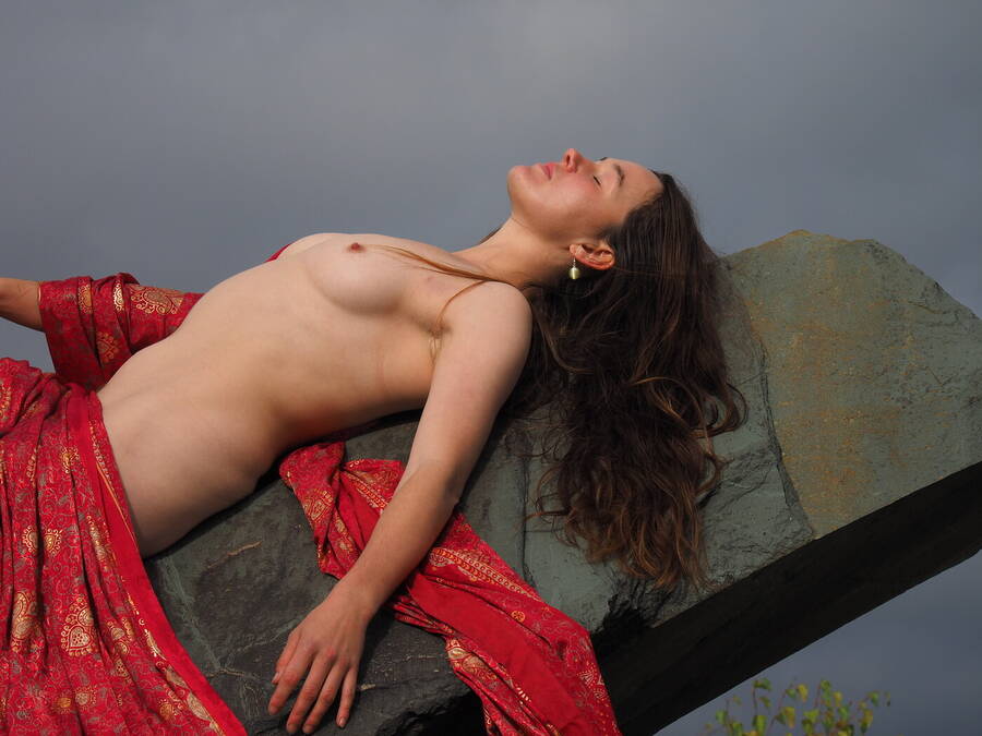 photographer GJSK topless modelling photo