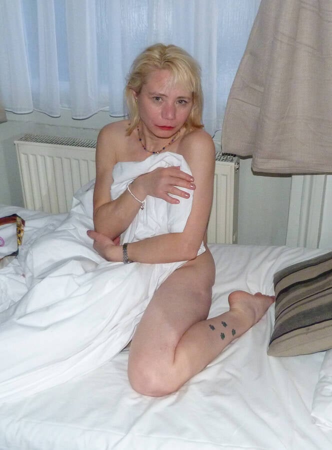 photographer JM London boudoir modelling photo taken at London with @Living_Doll