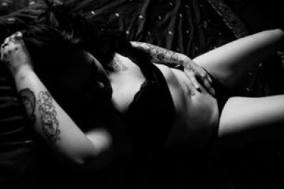 model tattoo bitch lingerie modelling photo taken by @DeepFocusPhoto