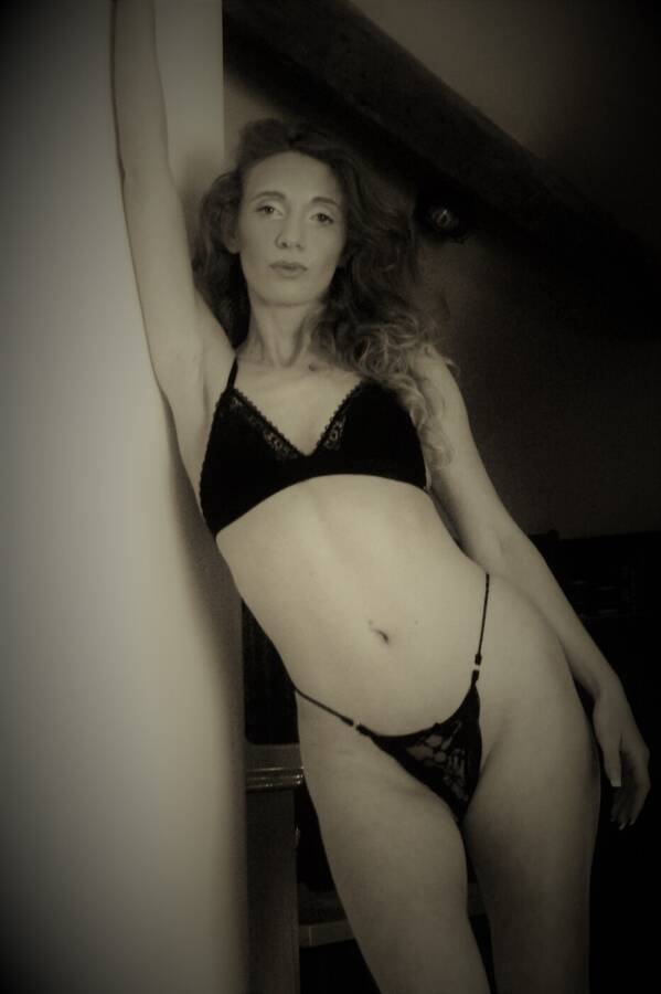 photographer Hickers lingerie modelling photo