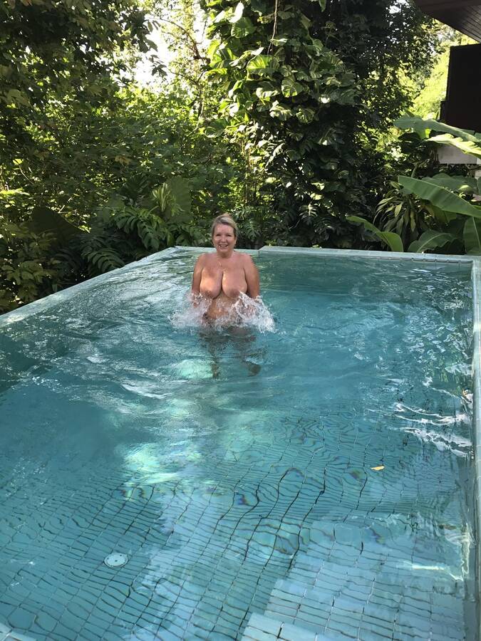 model Tigerlily31 topless modelling photo taken at Koh Samui taken by @Tigerlily31