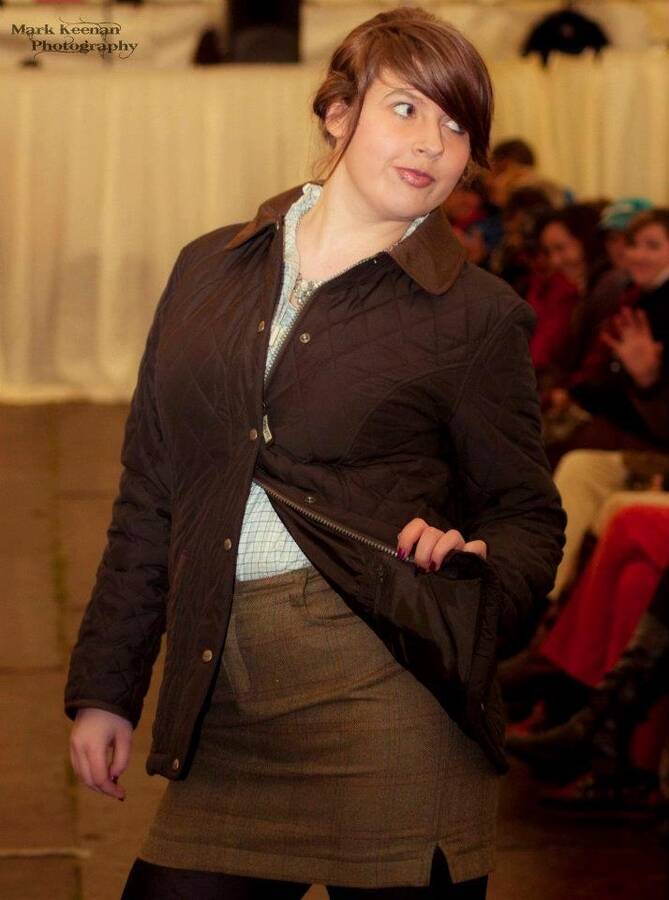 model KimmiKhemical catwalk modelling photo