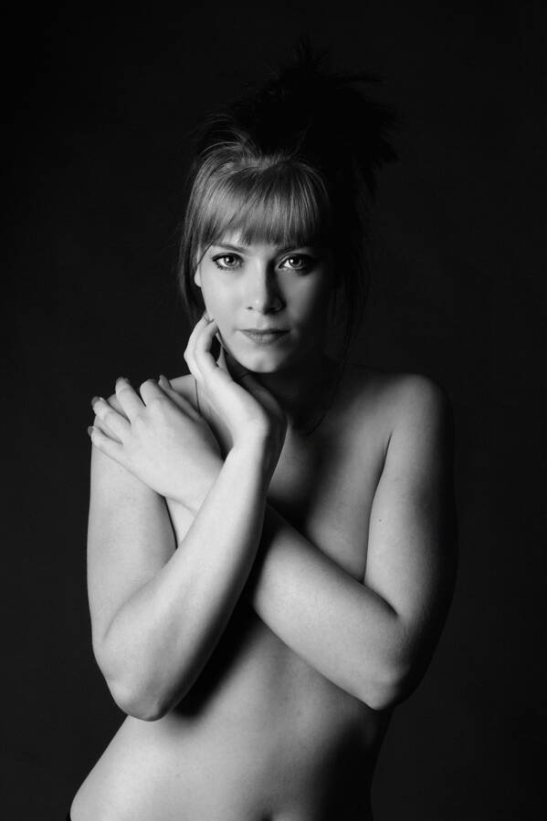 model CarmelaSummers headshot modelling photo taken at Steel Studios Glasgow taken by @Garryx
