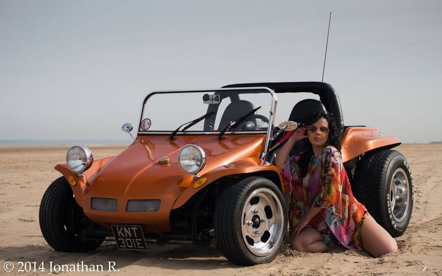 photographer aorange portrait modelling photo taken at Ainsdale beach with @Wendy+Louise+xx