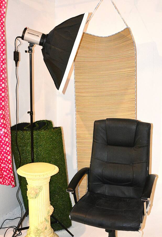 studio LittleBig Studios studio modelling photo taken at @LittleBig+Studios. large props.