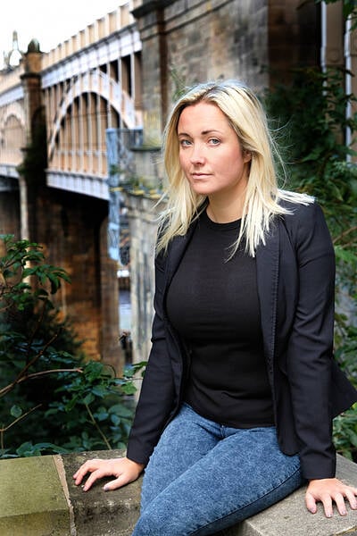 photographer Ray Barton portrait modelling photo