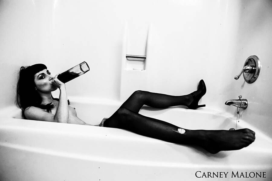 photographer Carney Malone lifestyle modelling photo