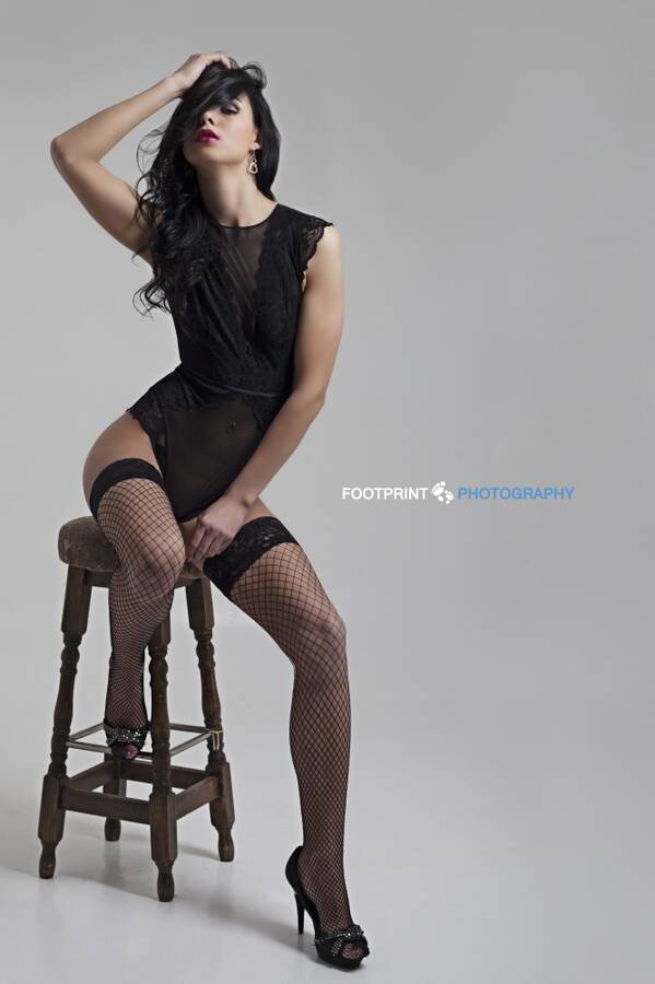 photographer Footprint lingerie modelling photo