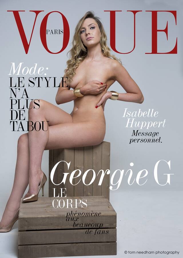 model GeorgieG implied nude modelling photo taken by @TomN