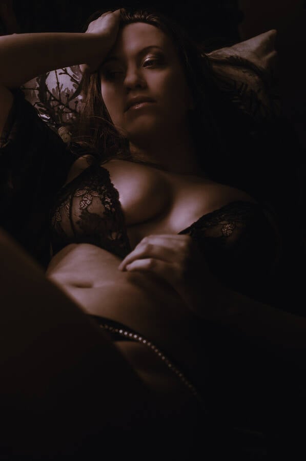 photographer EJM  Studios boudoir modelling photo with @Michelle121