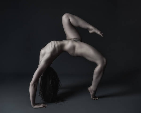 model KeiraLavelle nude modelling photo taken at @2G_Studios taken by Neil H Barton