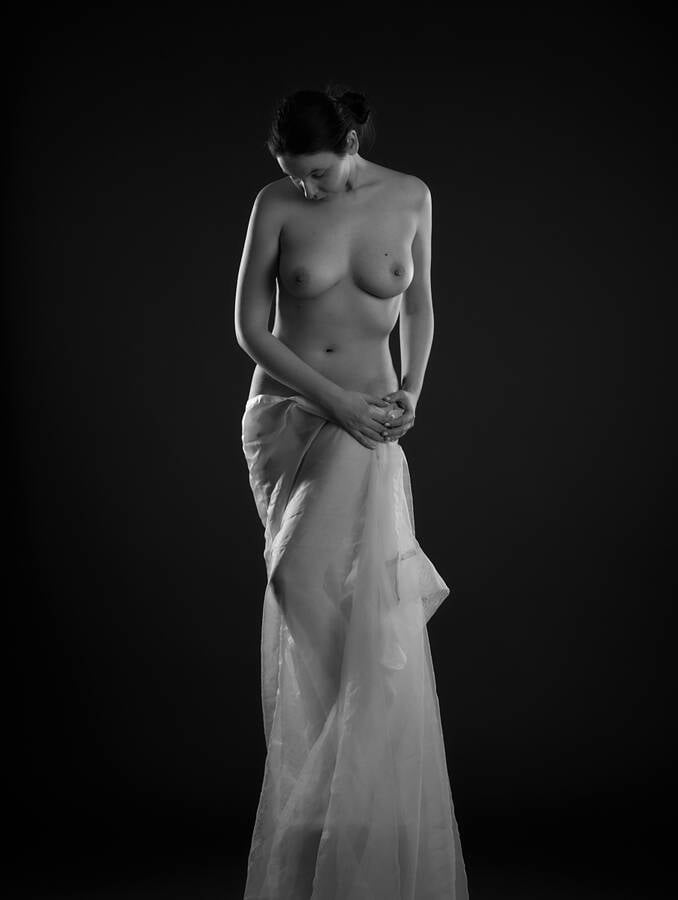 photographer aptog nude modelling photo with @fizzymodel